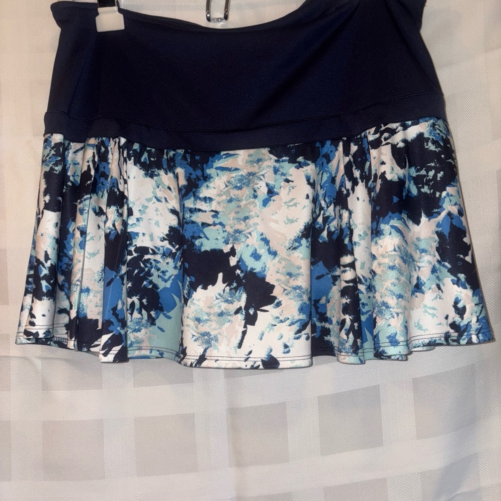 Callaway Opti Dri medium with different blue colors golf skorts!
